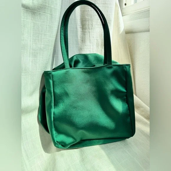Zara Elegant Green Rose-Shaped Handbag - Picture 7 of 9